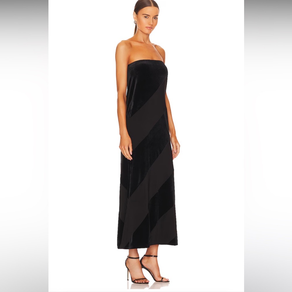 Norma Kamali Spiral Strapless Dress in Black